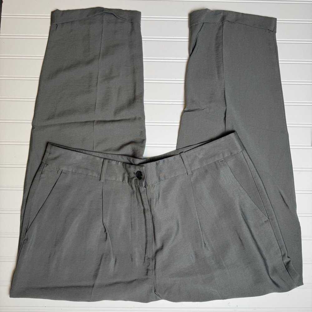 LOFT Outlet Gray Tapered Leg Pants Women’s Size 14